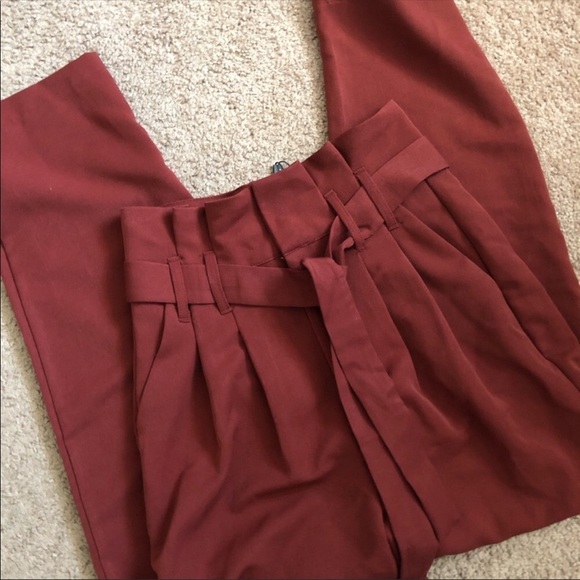 NWT Romeo & Juliet Ruffle Waist Paper Bag Pants - Picture 6 of 7